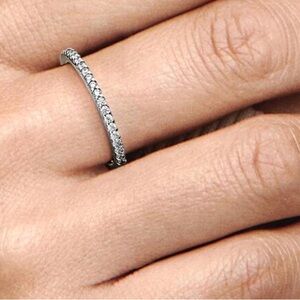 Pandora stackable sparkling ring/ 925